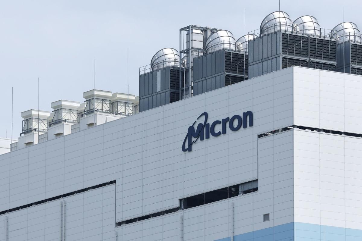 Micron Slides After Predicting Steeper Loss Than Expected